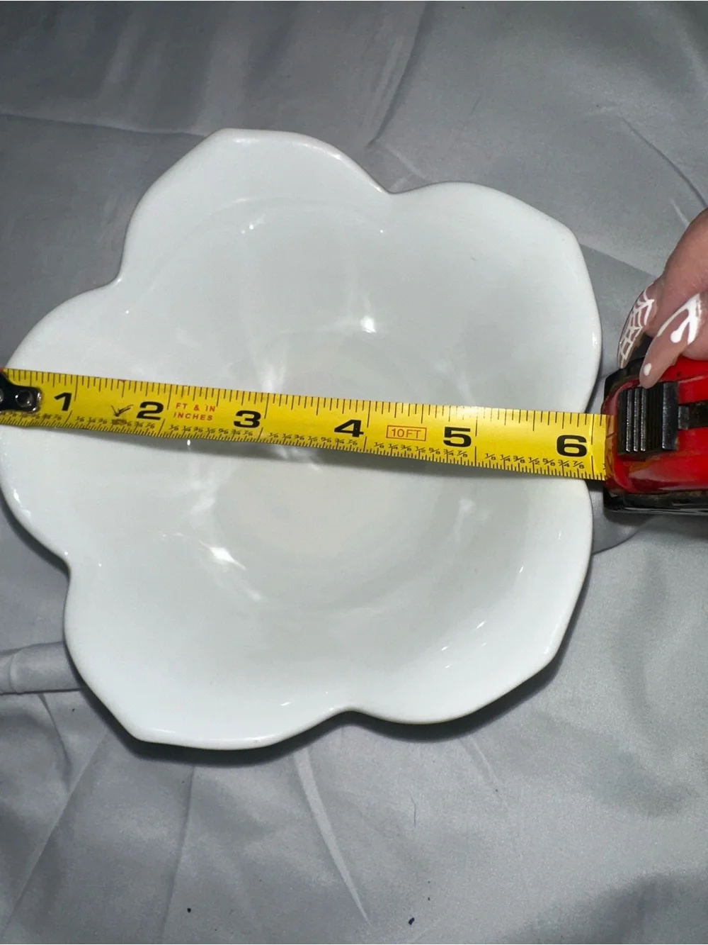 Pier 1 White Porcelain Flower Bowls Set of 2 Scalloped Floral 6”